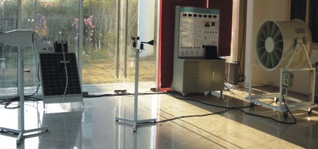 500W風光（guāng）互（hù）補（bǔ）並網發電係統教學（xué）實訓台